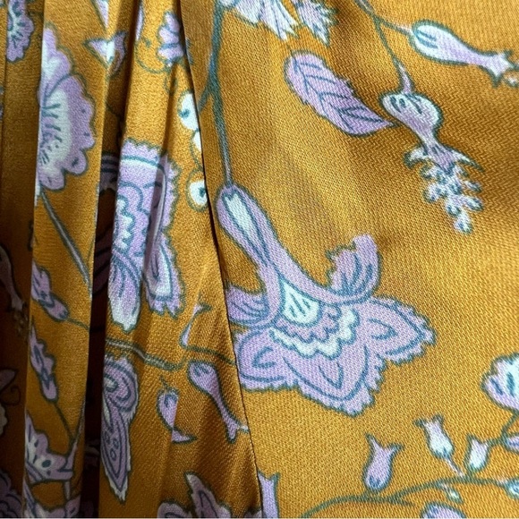 CURRENT AIR Alyce Smocked Gold and Lavender Floral Dress Medium - Picture 7 of 12